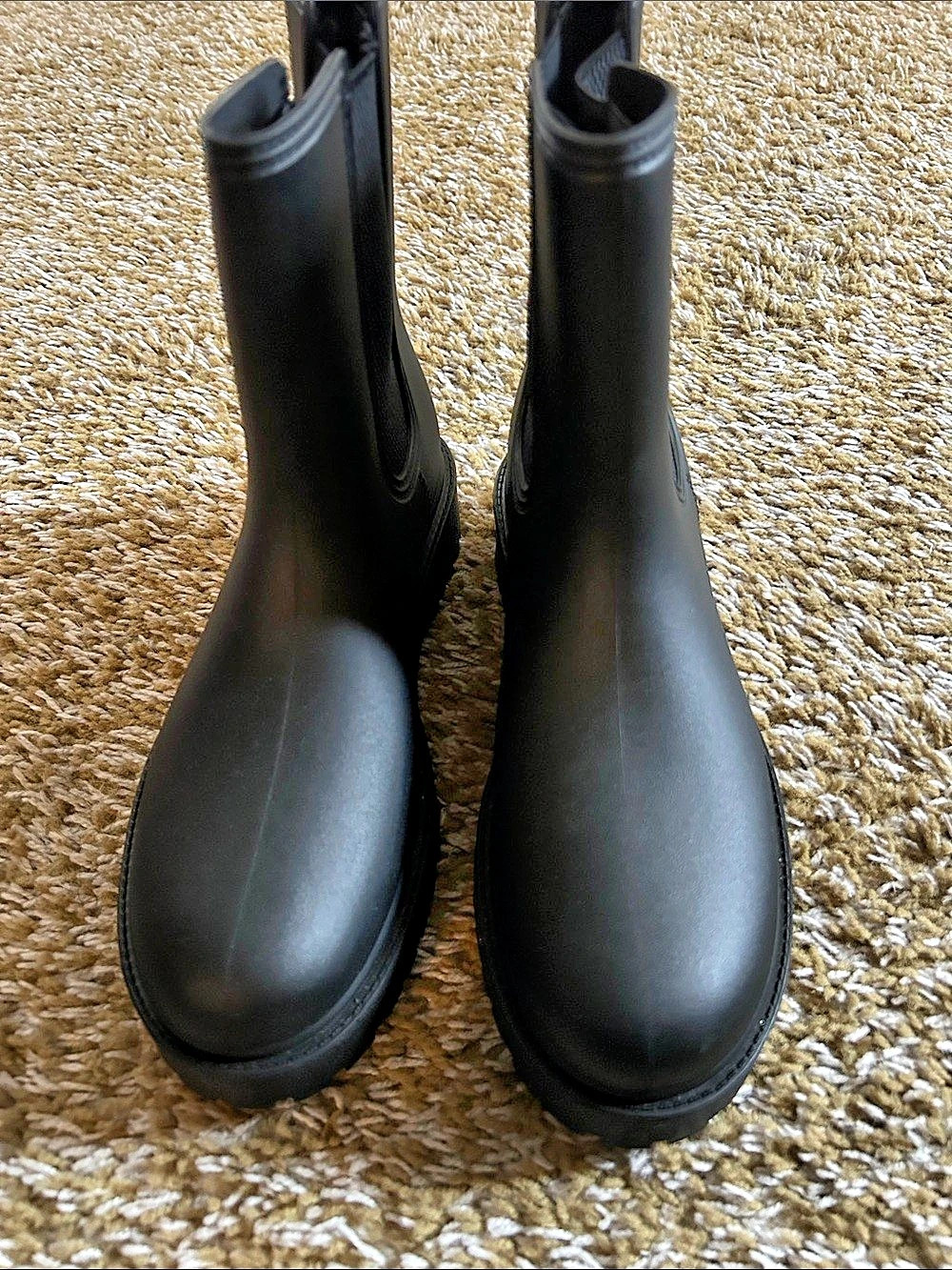 Black Boot - Picture 2 of 5